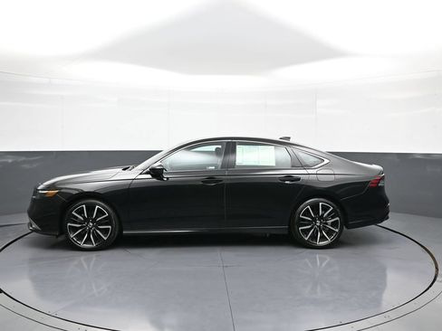 Certified 2025 Honda Accord Touring image 9