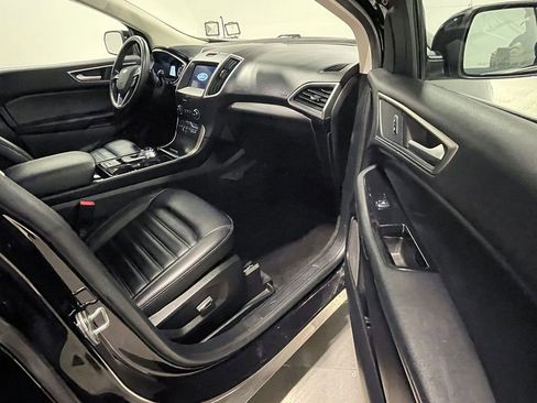 Used 2019 Ford Edge SEL w/ Equipment Group 201A AWD/4WD image 26