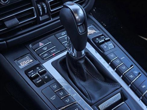 Used 2021 Porsche Macan GTS image 12