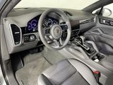 Used 2023 Porsche Cayenne Coupe image 4