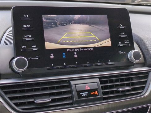 Used 2019 Honda Accord LX image 18