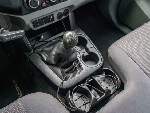 Used 2013 Toyota Tacoma 2WD Regular Cab image 28