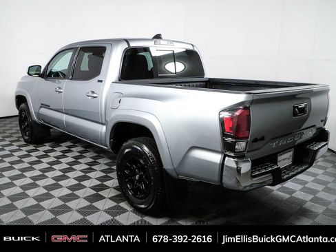 Used 2022 Toyota Tacoma SR5 AWD/4WD image 26