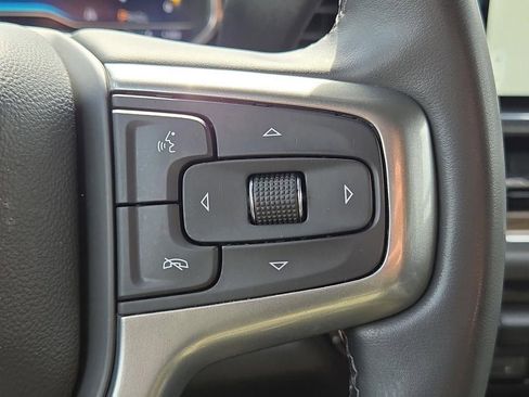 Used 2025 Chevrolet Silverado 1500 LT RWD image 30