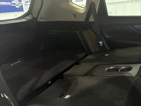 Used 2019 Nissan Rogue SV AWD/4WD image 37