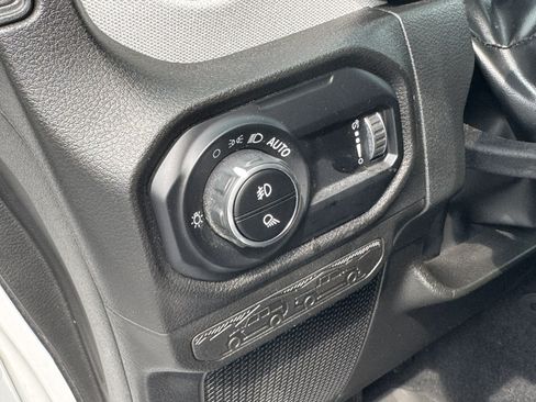 Used 2025 Jeep Gladiator Sport AWD/4WD image 33
