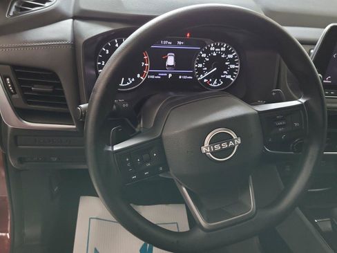 Used 2026 Nissan Rogue S FWD image 11