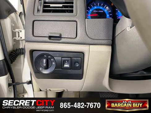 Used 2010 Ford Fusion SEL FWD image 13