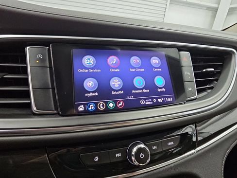 Certified 2024 Buick Enclave Essence w/ Technology Package FWD image 18