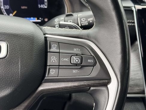 Used 2021 Jeep Grand Cherokee L Limited AWD/4WD image 23