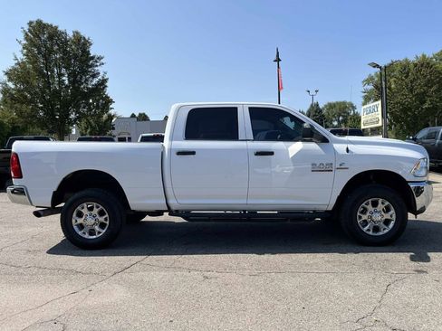 Used 2018 RAM 2500 Tradesman w/ Chrome Appearance Group image 5