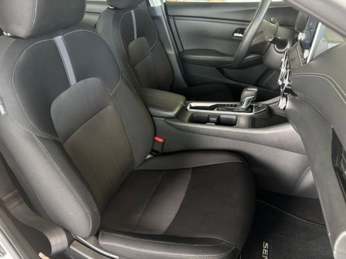 Used 2024 Nissan Sentra SV FWD image 40
