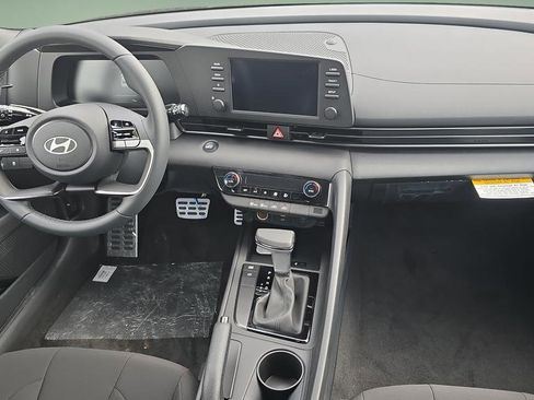 New 2026 Hyundai Elantra Sport FWD image 11