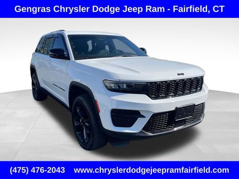 Certified 2023 Jeep Grand Cherokee Altitude AWD/4WD image 1