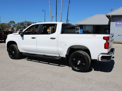 Used 2020 Chevrolet Silverado 1500 Custom w/ Custom Value Package image 7