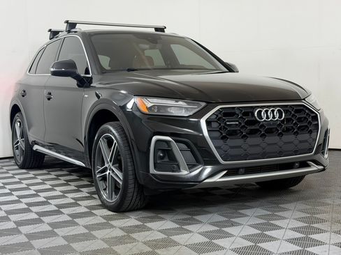 Used 2021 Audi Q5 e Premium Plus w/ Premium Plus Package AWD/4WD image 7