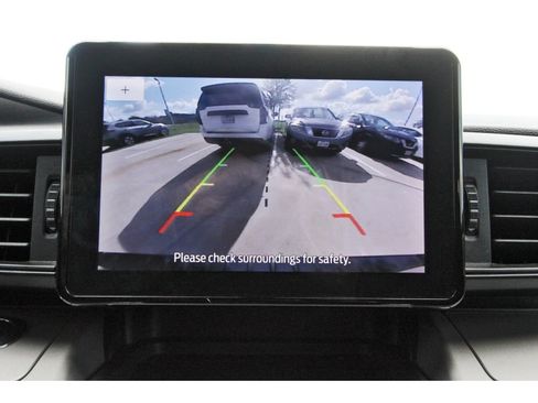 Used 2023 Ford Explorer XLT RWD image 26