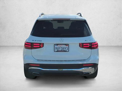 Certified 2025 Mercedes-Benz GLB 250 4MATIC image 7