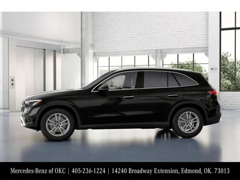 Used 2026 Mercedes-Benz GLC 300 4MATIC image 35