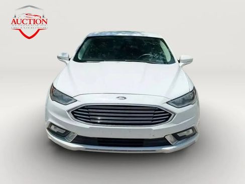 Used 2017 Ford Fusion Energi SE FWD image 2