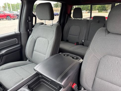 Used 2023 RAM 1500 Big Horn AWD/4WD image 46