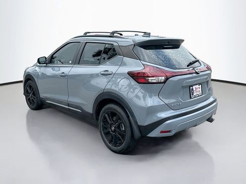 Used 2021 Nissan Kicks SR w/ Interior Electronics Package FWD image 5