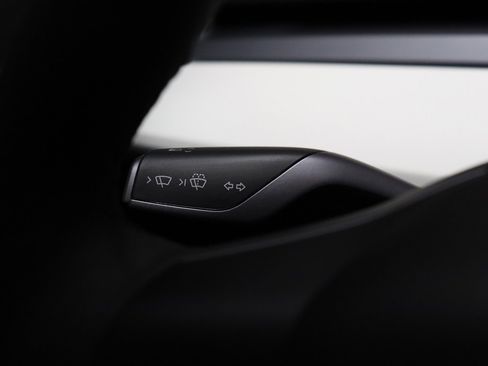 Used 2023 Tesla Model 3 Standard Range image 54