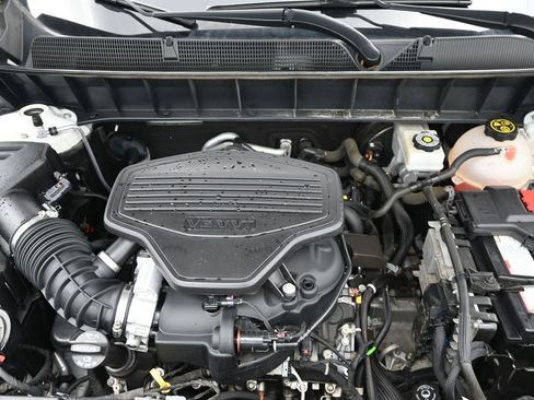 Used 2019 GMC Acadia Denali w/ Technology Package FWD image 18