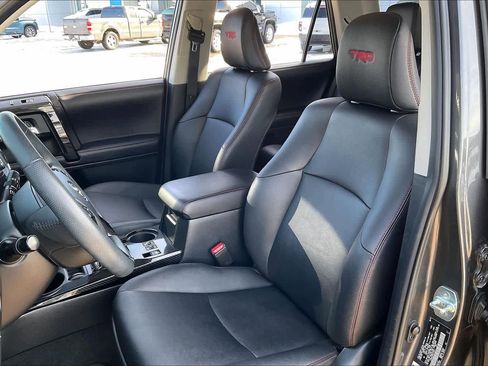 Used 2019 Toyota 4Runner TRD Off-Road Premium image 9