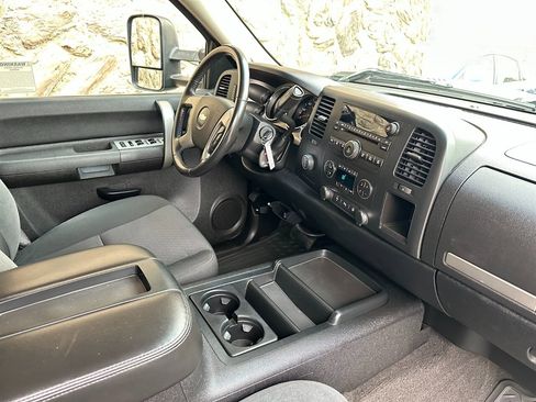 Used 2007 Chevrolet Silverado 2500 LT w/ 2LT Audio Package image 27
