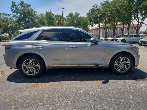 Used 2023 Genesis GV70 2.5T w/ Advanced Package AWD/4WD image 3