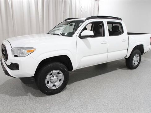 Used 2023 Toyota Tacoma SR AWD/4WD image 3