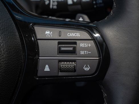 Certified 2023 Honda Pilot Elite image 35