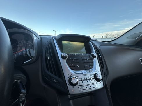 Used 2014 Chevrolet Equinox LTZ image 15