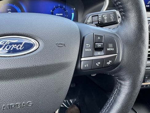 Used 2020 Ford Escape Titanium AWD/4WD image 21