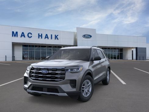 New 2026 Ford Explorer Active RWD image 2