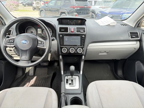 Used 2016 Subaru Forester 2.5i Premium w/ Popular Package #2 AWD/4WD image 10