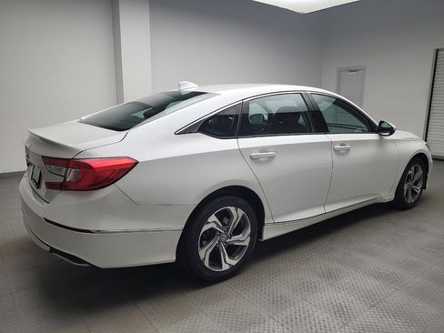 Used 2018 Honda Accord EX-L image 10