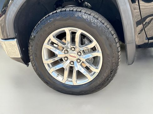 Used 2020 GMC Sierra 1500 SLT w/ SLT Premium Plus Package AWD/4WD image 41