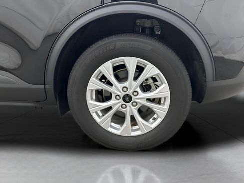 Certified 2024 Ford Escape Active w/ Cold Weather Package FWD image 13