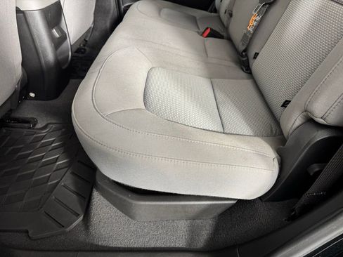 Used 2022 Chevrolet Colorado W/T w/ Custom Special Edition image 33