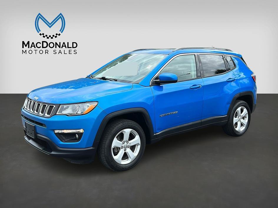 Used 2018 Jeep Compass Latitude w/ Popular Equipment Group AWD/4WD image 1