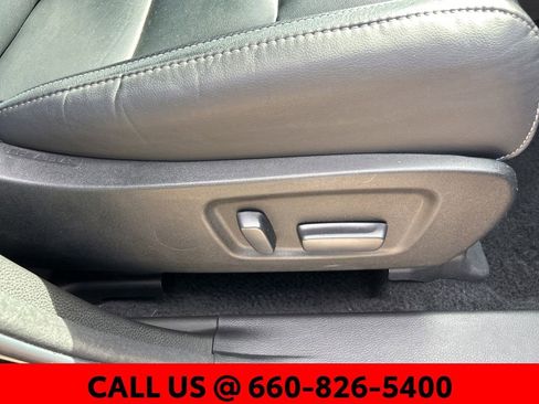 Used 2018 Toyota Highlander SE image 6