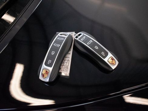 Used 2025 Porsche Taycan AWD/4WD image 32