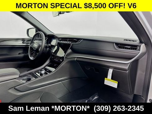 New 2025 Jeep Grand Cherokee L Laredo w/ Luxury Tech Group I AWD/4WD image 30