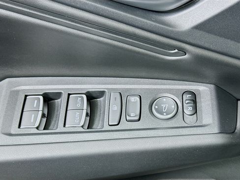 Used 2025 Honda Accord SE image 15