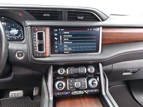 Used 2023 GMC Yukon XL Denali Ultimate image 25