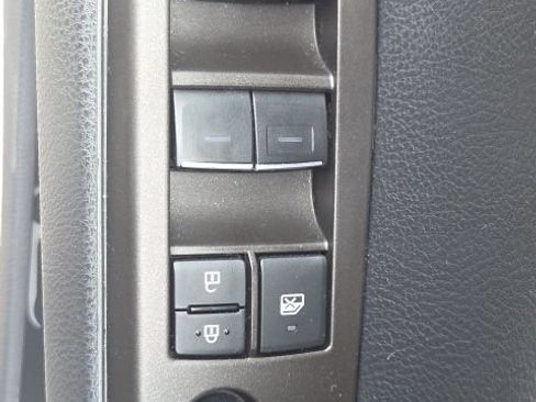 Used 2024 Toyota Camry XSE FWD image 19