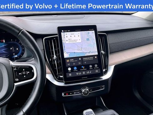 Certified 2025 Volvo XC90 B5 Plus image 9