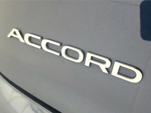 Used 2025 Honda Accord Touring image 17